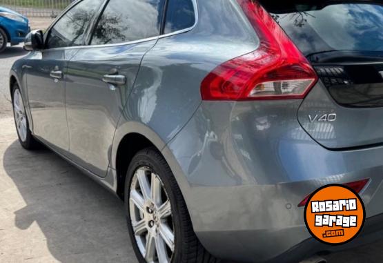 Autos - Volvo V40- inscription 2017 Nafta 122000Km - En Venta