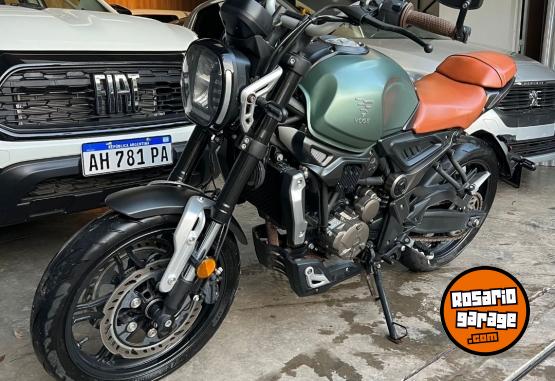 Motos - Voge 300 ac 2021 Nafta 1000Km - En Venta