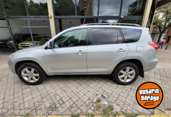 Camionetas - Toyota Rav4 2.4 AT 4x4 2008 Nafta 167000Km - En Venta