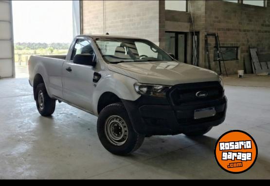 Camionetas - Ford Ranger CS XL 2023 Diesel 22000Km - En Venta