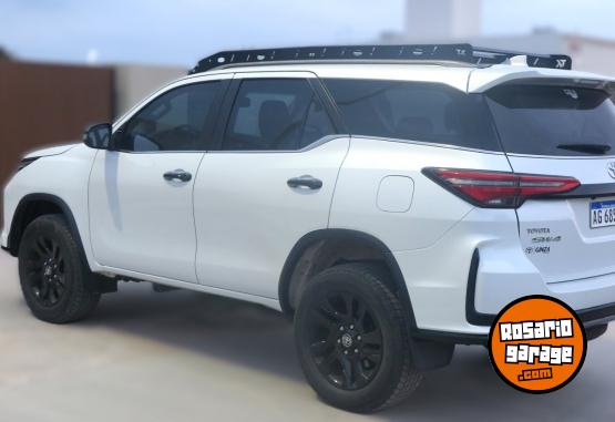 Camionetas - Toyota Sw4 SRX 2024 Diesel 50000Km - En Venta