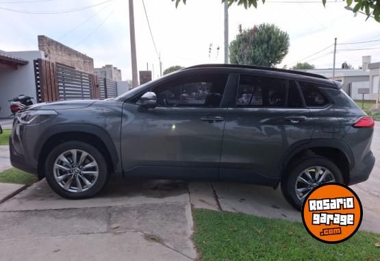 Autos - Toyota Corolla Cross XLI 2022 Nafta 46000Km - En Venta