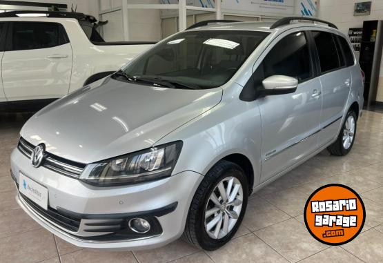 Autos - Volkswagen SURAN HIGHLINE 2015 Nafta 110000Km - En Venta