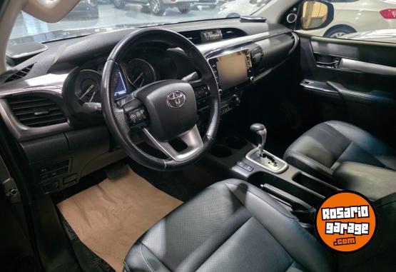 Camionetas - Toyota Hilux SRX 4X4 2.8 AT 2023 Diesel 79450Km - En Venta