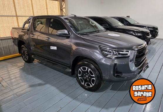 Camionetas - Toyota Hilux SRX 4X4 2.8 AT 2023 Diesel 79450Km - En Venta