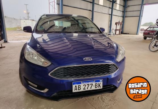 Autos - Ford Focus 2017 Nafta 93000Km - En Venta