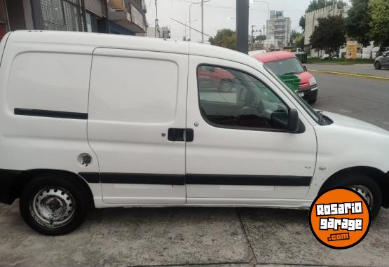 Utilitarios - Peugeot Partner 2013 Diesel 167500Km - En Venta