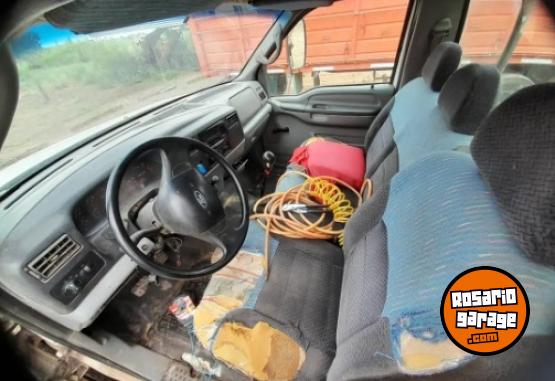 Camiones y Gr�as - Vendo Ford 14000 - En Venta