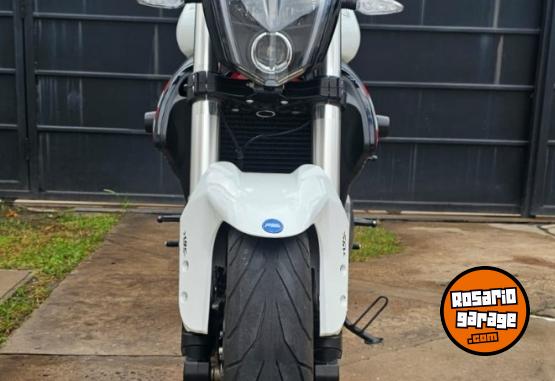 Motos - Benelli 302S 2021 Nafta 14300Km - En Venta