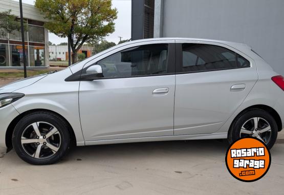 Autos - Chevrolet Onix 2017 Nafta 82000Km - En Venta