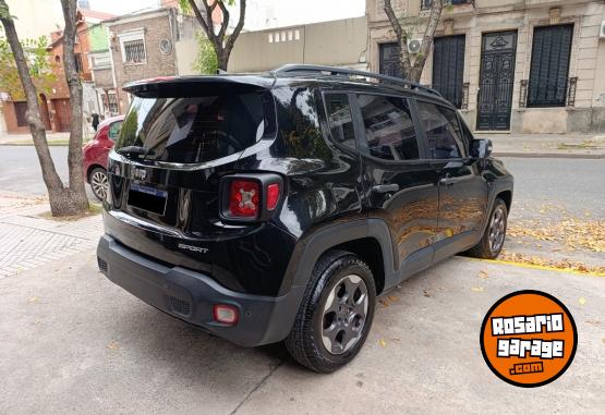 Camionetas - Jeep Renegade 1.8 SPORT AT 2017 Nafta 113000Km - En Venta