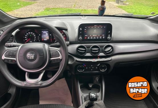 Autos - Fiat Cronos DRIVE 2021 Nafta 90000Km - En Venta