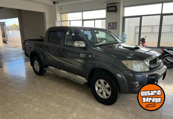 Camionetas - Toyota HILUX SRV 2011 Diesel 237561Km - En Venta