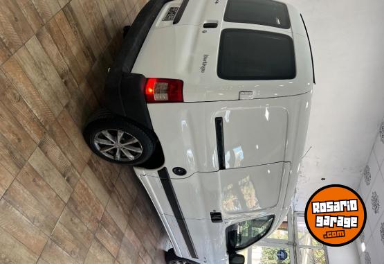 Utilitarios - Citroen Berlingo 2016 Diesel 111111Km - En Venta
