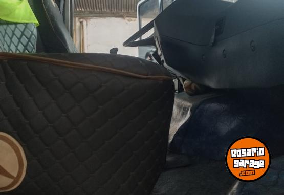 Camiones y Gr�as - Mercedes Benz 1634 y Montenegro de 9,30 metros baranda volcable (artillero) - En Venta