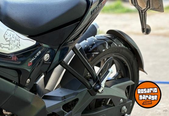 Motos - Benelli 180s 2021 Nafta 15300Km - En Venta