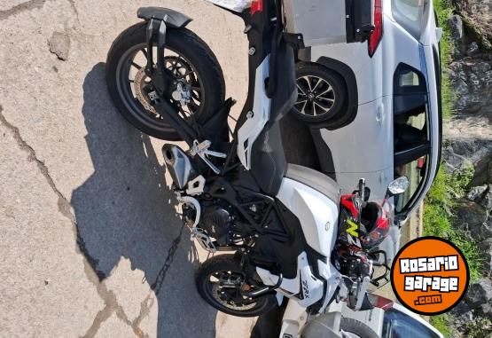 Motos - Benelli 502 2025 Nafta 5000Km - En Venta