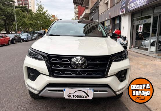 Camionetas - Toyota SW4 SRX 2022 Diesel 60000Km - En Venta