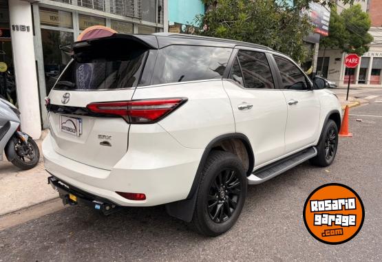 Camionetas - Toyota SW4 SRX 2022 Diesel 60000Km - En Venta