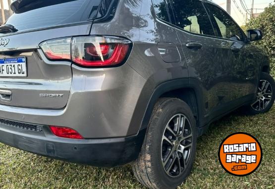 Camionetas - Jeep Compass Sport 2021 Nafta 91000Km - En Venta