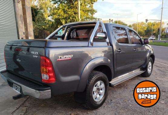 Camionetas - Toyota HILUX SRV 2007 Diesel 299000Km - En Venta