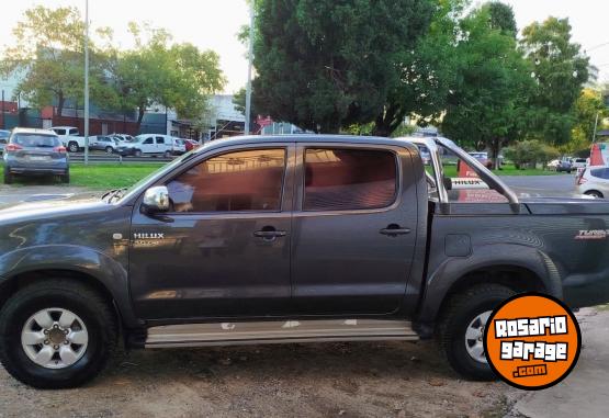 Camionetas - Toyota HILUX SRV 2007 Diesel 299000Km - En Venta