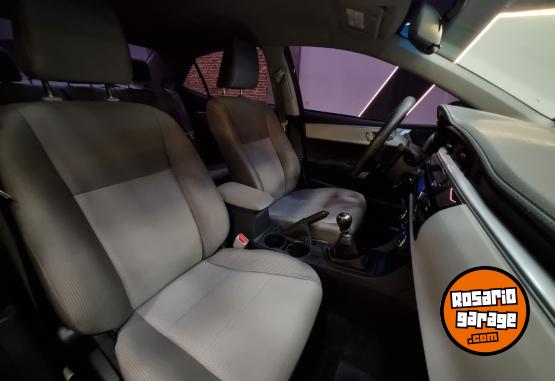 Autos - Toyota COROLLA XEI 1.8L MANUAL 2015 Nafta 110000Km - En Venta