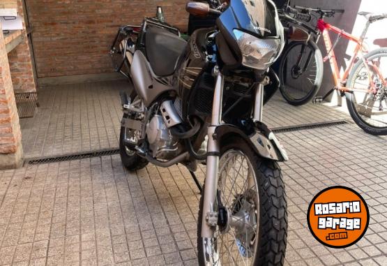 Motos - Honda NX4 2013 Nafta 38500Km - En Venta