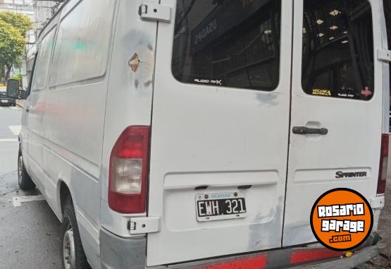 Utilitarios - Mercedes Benz Furgon largo 2004 Diesel 338000Km - En Venta