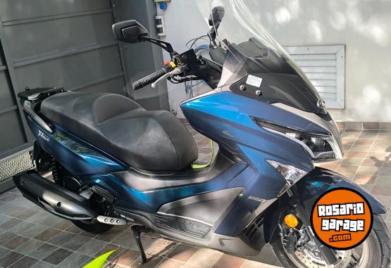 Motos - Kymco X twon 2025 Nafta 7800Km - En Venta