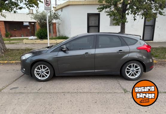 Autos - Ford Focus 2016 GNC 145000Km - En Venta