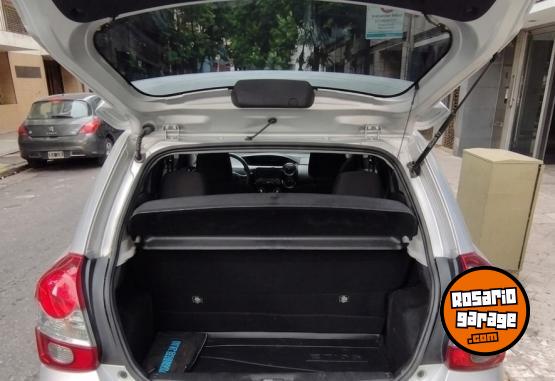 Autos - Toyota Etios XLS Pack 1.5 2023 Nafta 7000Km - En Venta