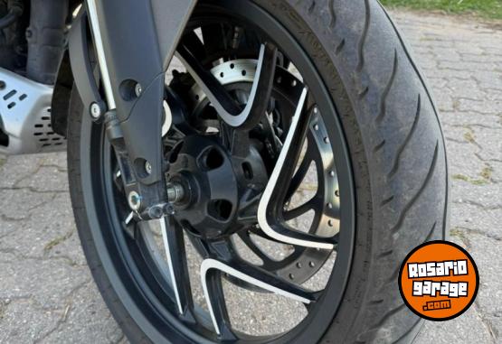 Motos - Bajaj dominar 400 2024 Nafta 10000Km - En Venta