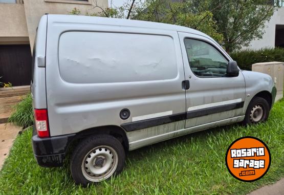 Utilitarios - Peugeot PARTNER PRESSENCE AA 1,4 2015 Nafta 137000Km - En Venta