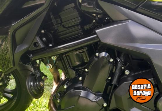 Motos - CF 400 NK 2024 Nafta 7500Km - En Venta