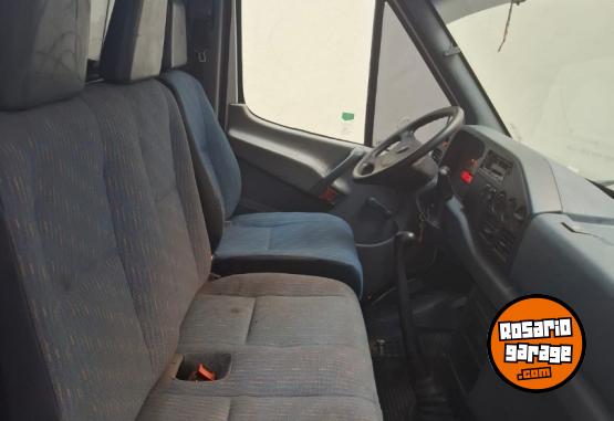 Utilitarios - Mercedes Benz FURGON 1999 Diesel 250000Km - En Venta