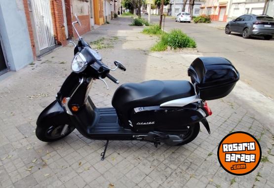 Motos - Kymco Like 2021 Nafta 10000Km - En Venta
