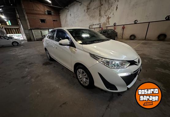 Autos - Toyota Yaris xs 1.5 6M/t 2019 Nafta 98000Km - En Venta