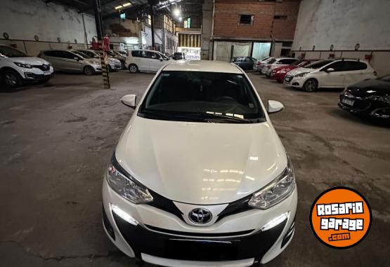 Autos - Toyota Yaris xs 1.5 6M/t 2019 Nafta 98000Km - En Venta
