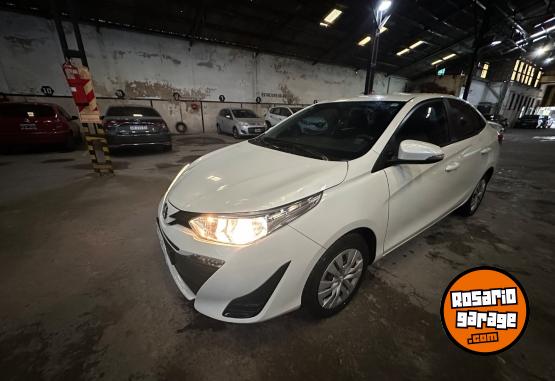 Autos - Toyota Yaris xs 1.5 6M/t 2019 Nafta 98000Km - En Venta