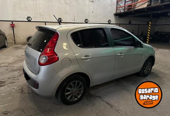 Autos - Fiat Palio atractive 2014 GNC 98000Km - En Venta