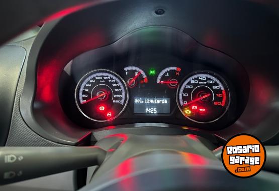 Autos - Fiat Palio atractive 2014 GNC 98000Km - En Venta