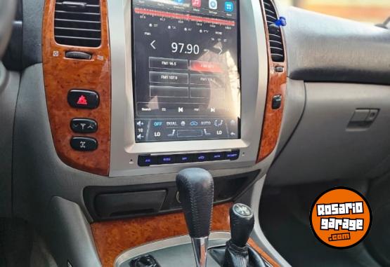 Camionetas - Toyota Land Cruiser VX100 4x4 2004 Diesel 223000Km - En Venta