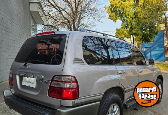 Camionetas - Toyota Land Cruiser VX100 4x4 2004 Diesel 223000Km - En Venta