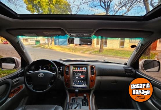 Camionetas - Toyota Land Cruiser VX100 4x4 2004 Diesel 223000Km - En Venta
