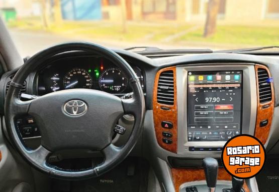 Camionetas - Toyota Land Cruiser VX100 4x4 2004 Diesel 223000Km - En Venta