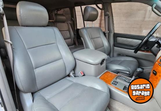 Camionetas - Toyota Land Cruiser VX100 4x4 2004 Diesel 223000Km - En Venta