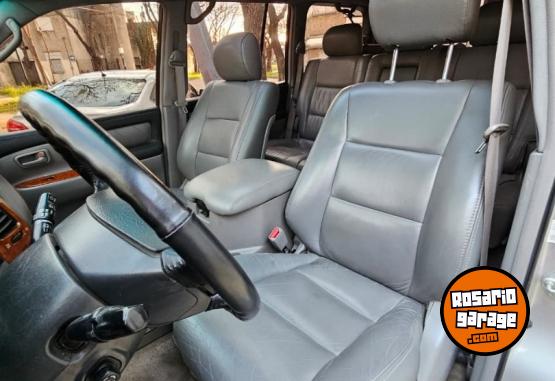 Camionetas - Toyota Land Cruiser VX100 4x4 2004 Diesel 223000Km - En Venta