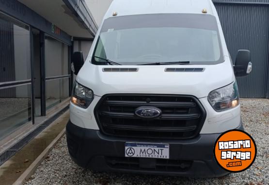 Utilitarios - Ford transit minubus 17+1 2022 Diesel 98000Km - En Venta