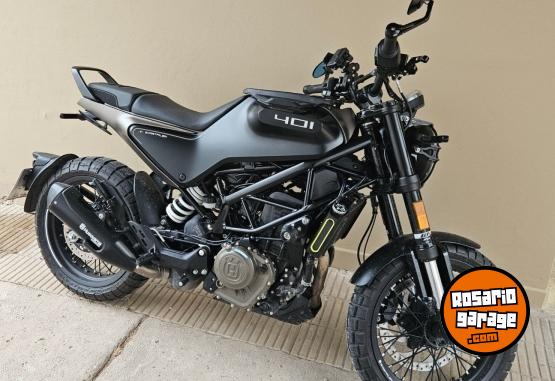 Motos - Husqvarna Svartpilen 401 (1G) 2024 Nafta 10000Km - En Venta